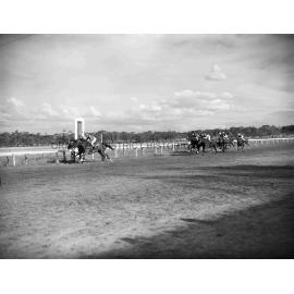 Orange Cup race finishes