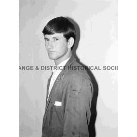 Mr Robin Bell