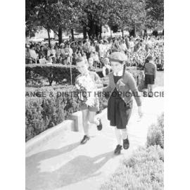 Infants School children at Anzac Day service
