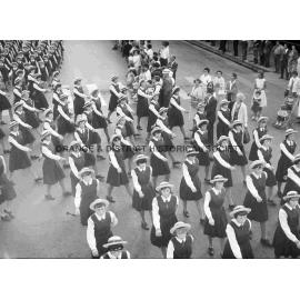 Secondary School children at Anzac Day march