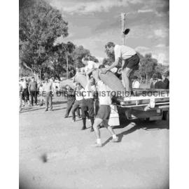 Yeoval Show