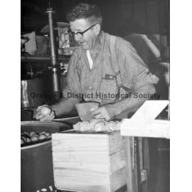 Mr Len Coote