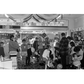 Malvern Star baby crawl contest