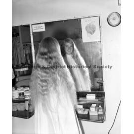 Miss Annette Blowes