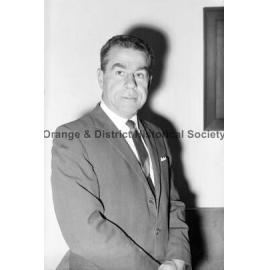 Mr A H Jones