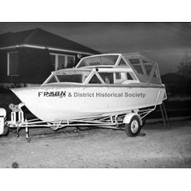 Dr L G Deithe's cabin cruiser 