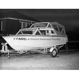 Dr L G Deithe's cabin cruiser 