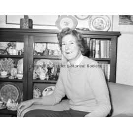 Mrs Mary Tredinnich