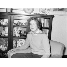 Mrs Mary Tredinnich