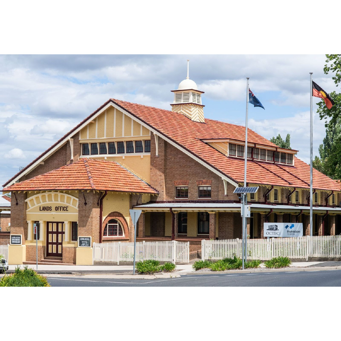 Lands Board Office, Kite Street, Orange, NSW