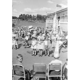 Glenroi School hat parade