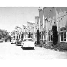 NSW Governor Sir Eric Woodward visits Woollen Mills