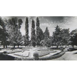 Frank Mulholland Memorial Garden, Cook Park, Orange