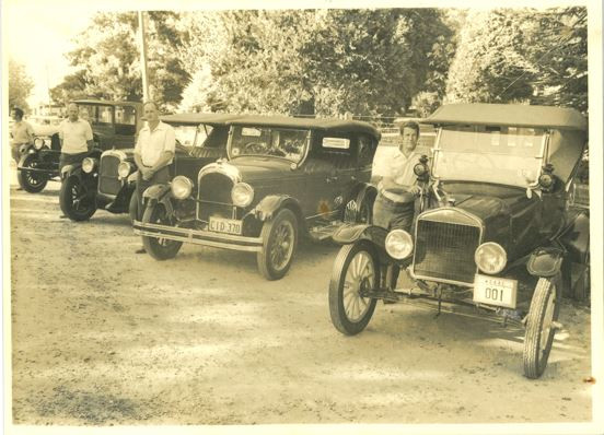 Central Western Vintage and Veteran Auto Club, Cook Park, Orange 1972