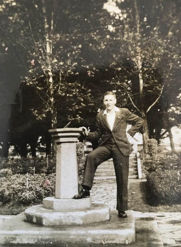 Vic Oates in Cook Park, Orange