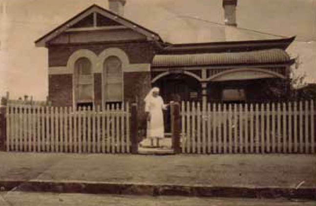 Nurse Kidd outside Eureka Private Hospital. Image courtesy Vera Howarth.