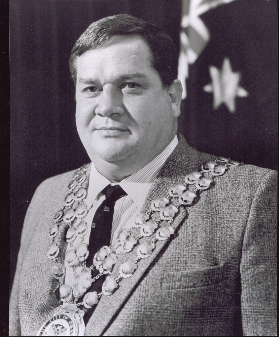 John Norman Davies, mayor of Orange 1991-1996. Image courtesy Orange City Library.