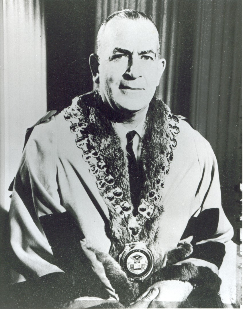Alan Ridley, mayor of Orange 1956-1957, 1960. Image courtesy Orange City Library.