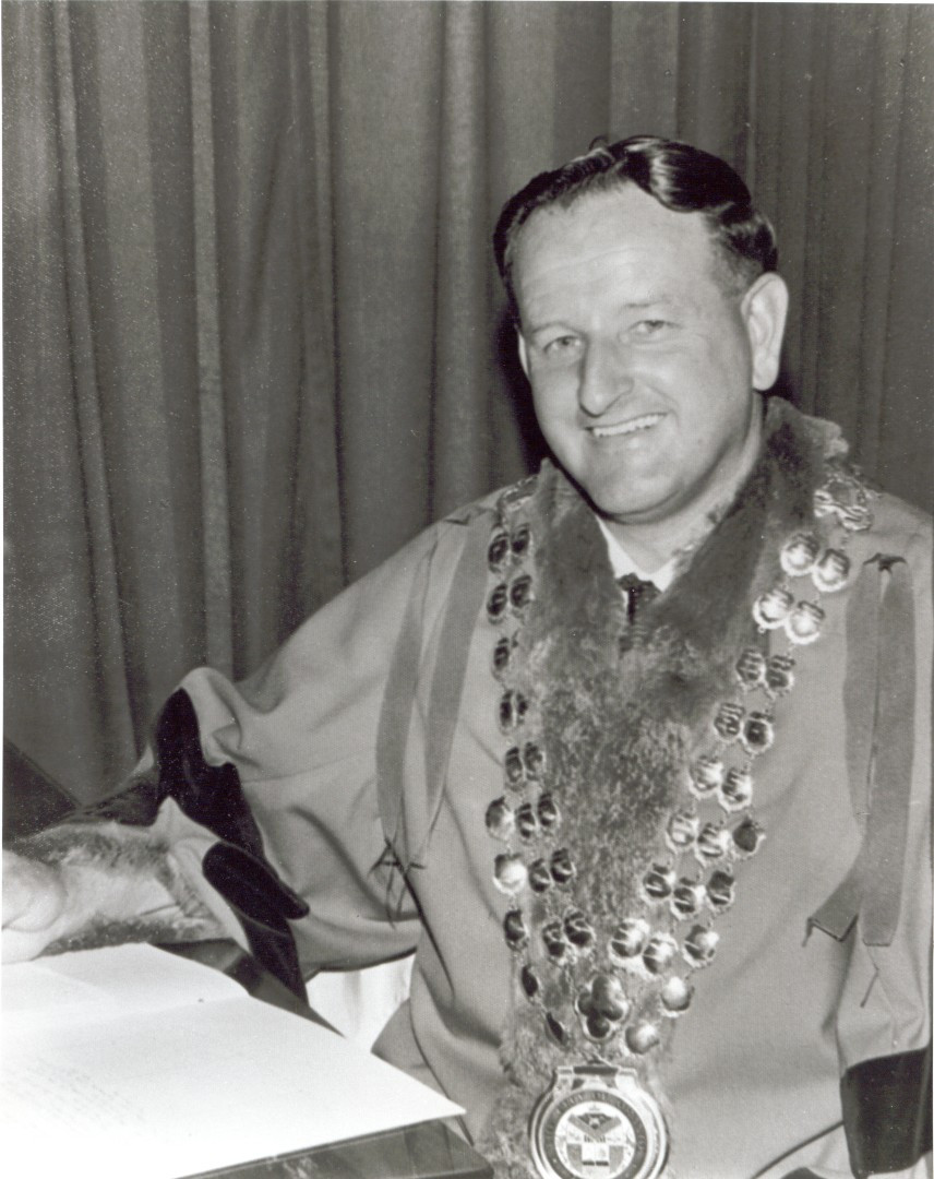 Ron Thomas, mayor of Orange 1969-1971, 1975-1981. Image courtesy Orange City Library.